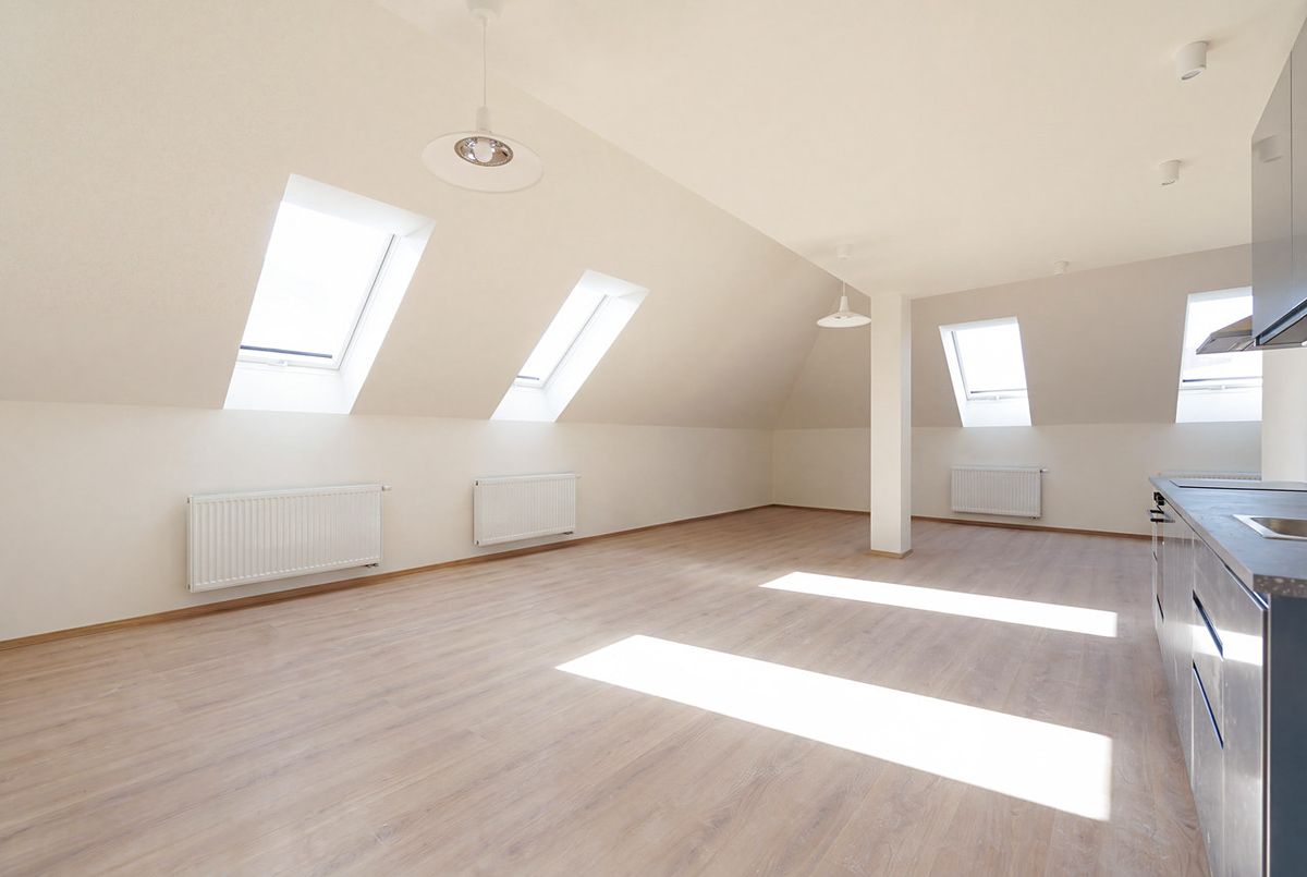 Pronájem bytu 2+kk 100 m², Praha – fotka 1 z 3