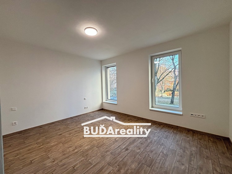 Pronájem bytu 2+kk, 58 m² (5 z 11)