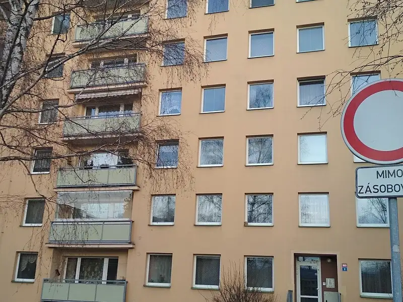 Pronájem bytu 1+kk 34 m², Teplice – náhled fotky 1