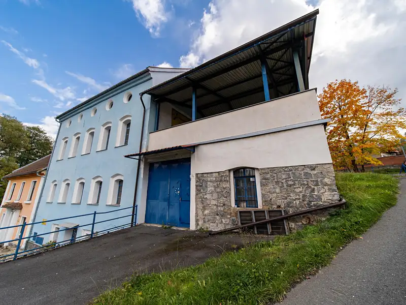 Pronájem skladového prostoru 295 m², Mnichovice – náhled fotky 1