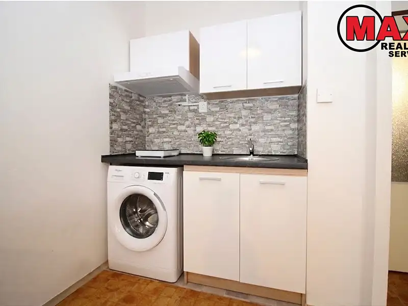 Pronájem bytu 1+kk 29 m², Praha – náhled fotky 3