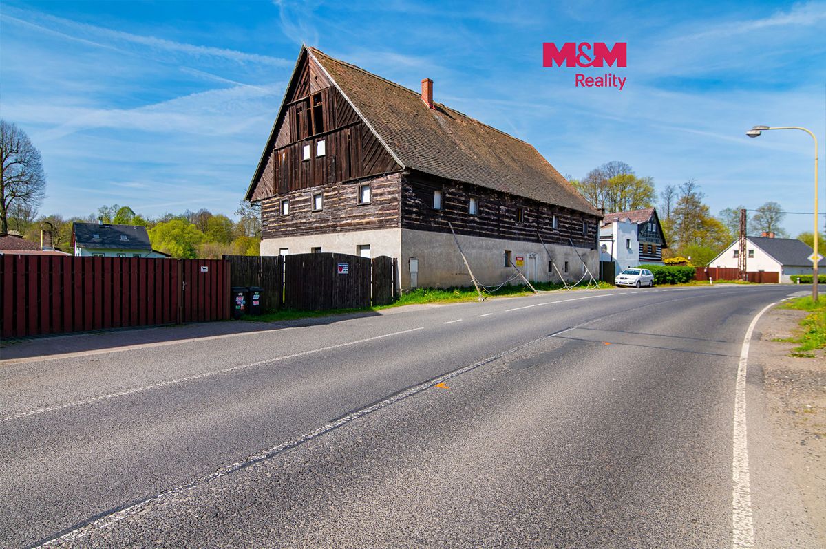Prodej rodinného domu 362 m², pozemek 911 m², Stružnice – fotka 1 z 3
