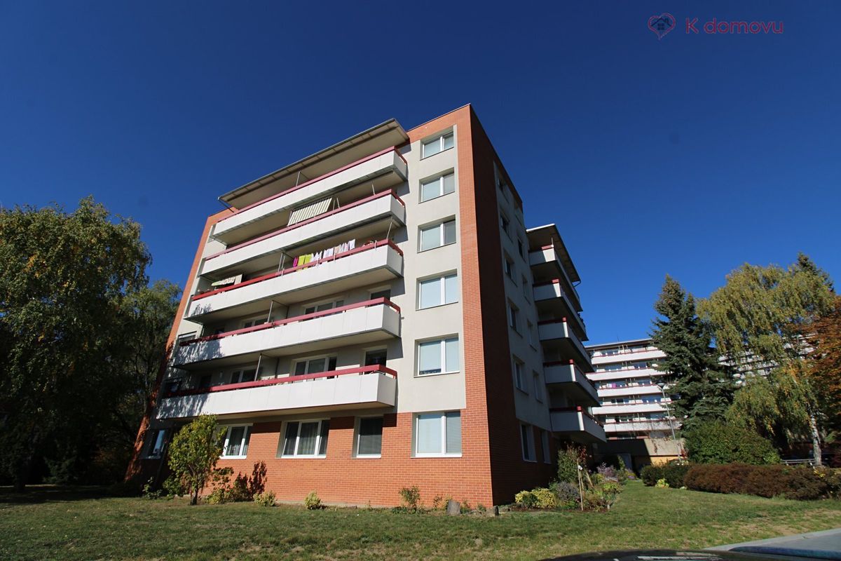 Prodej bytu 4+1 90 m², Zlín – fotka 1 z 3