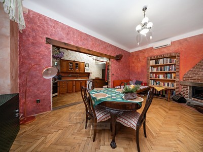 Prodej  rodinného domu 182 m², pozemek 236 m²