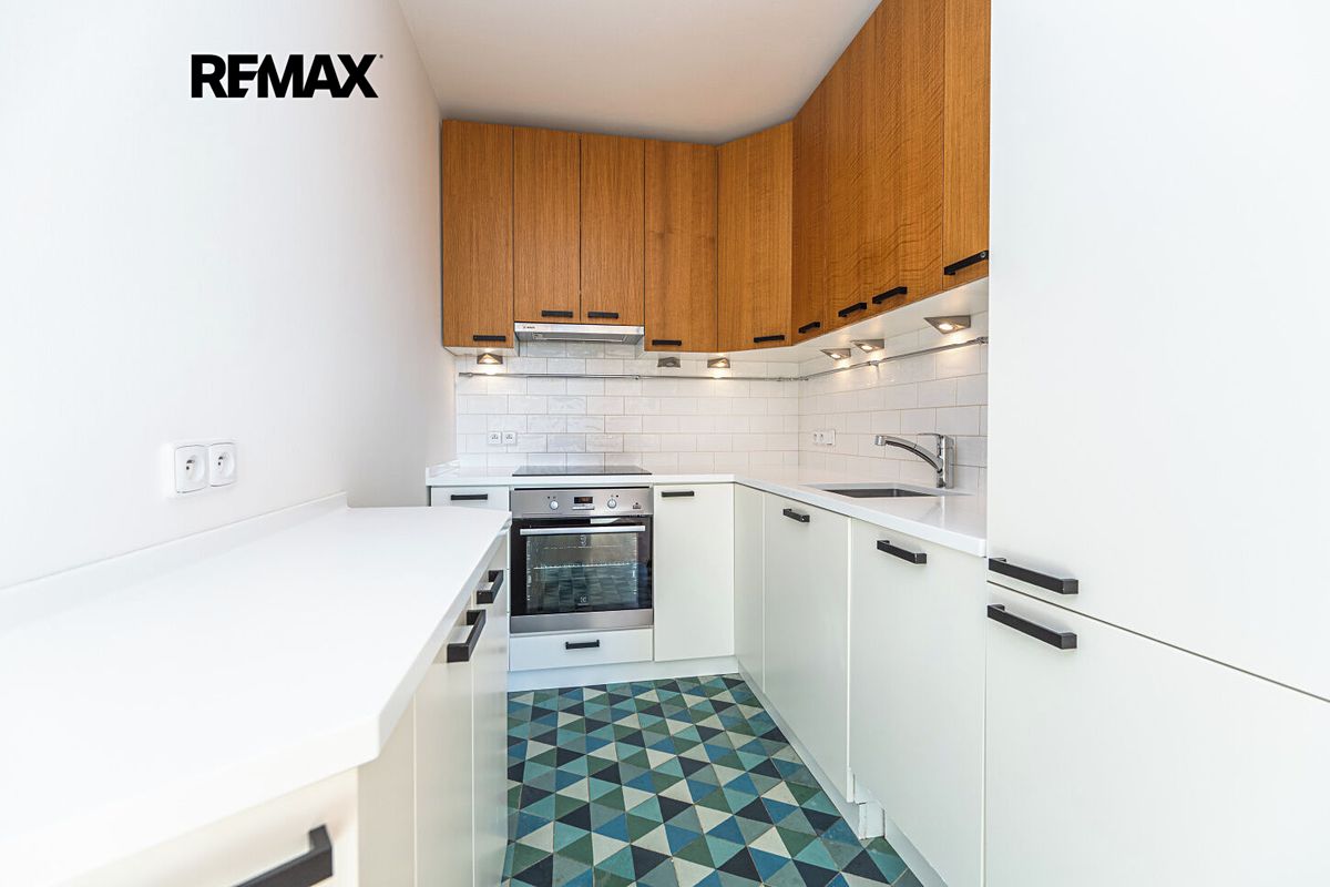Pronájem bytu 2+kk 43 m²