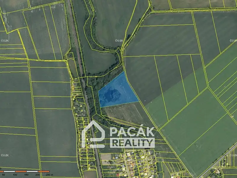 Prodej pole 15995 m², Kožušany-Tážaly – náhled fotky 1