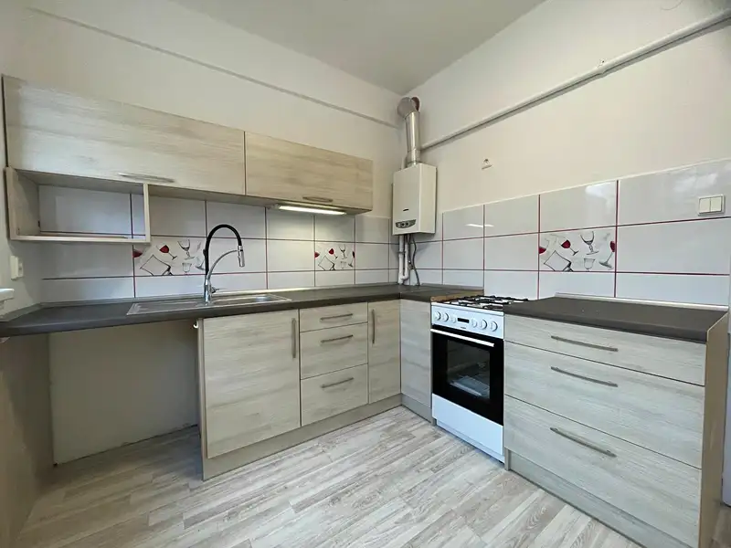 Pronájem bytu 1+1 44 m², Třinec – náhled fotky 1