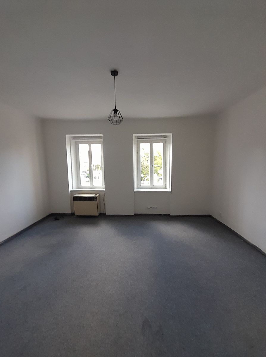 Pronájem bytu 1+kk 31 m², Praha – fotka 1 z 3