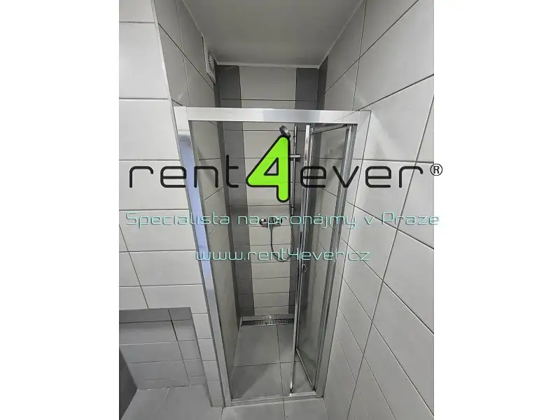 Pronájem bytu 1+kk 25 m², Praha – náhled fotky 3