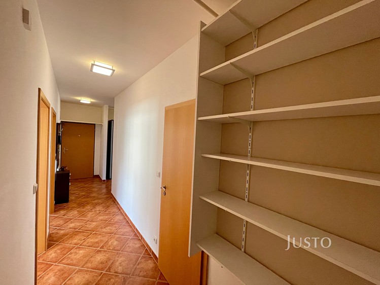 Квартира 3+kk в оренду, 78 м² (16 з 18)