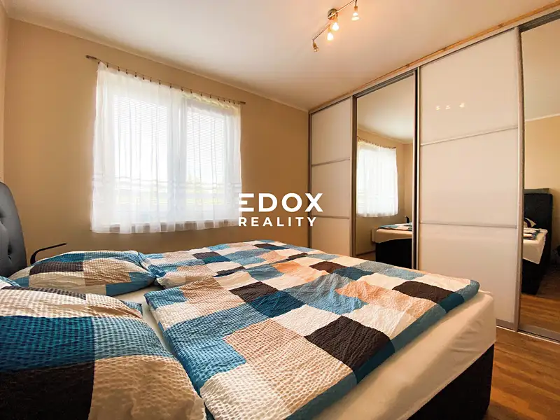 Prodej bytu 2+kk 56 m², Chýně – náhled fotky 3