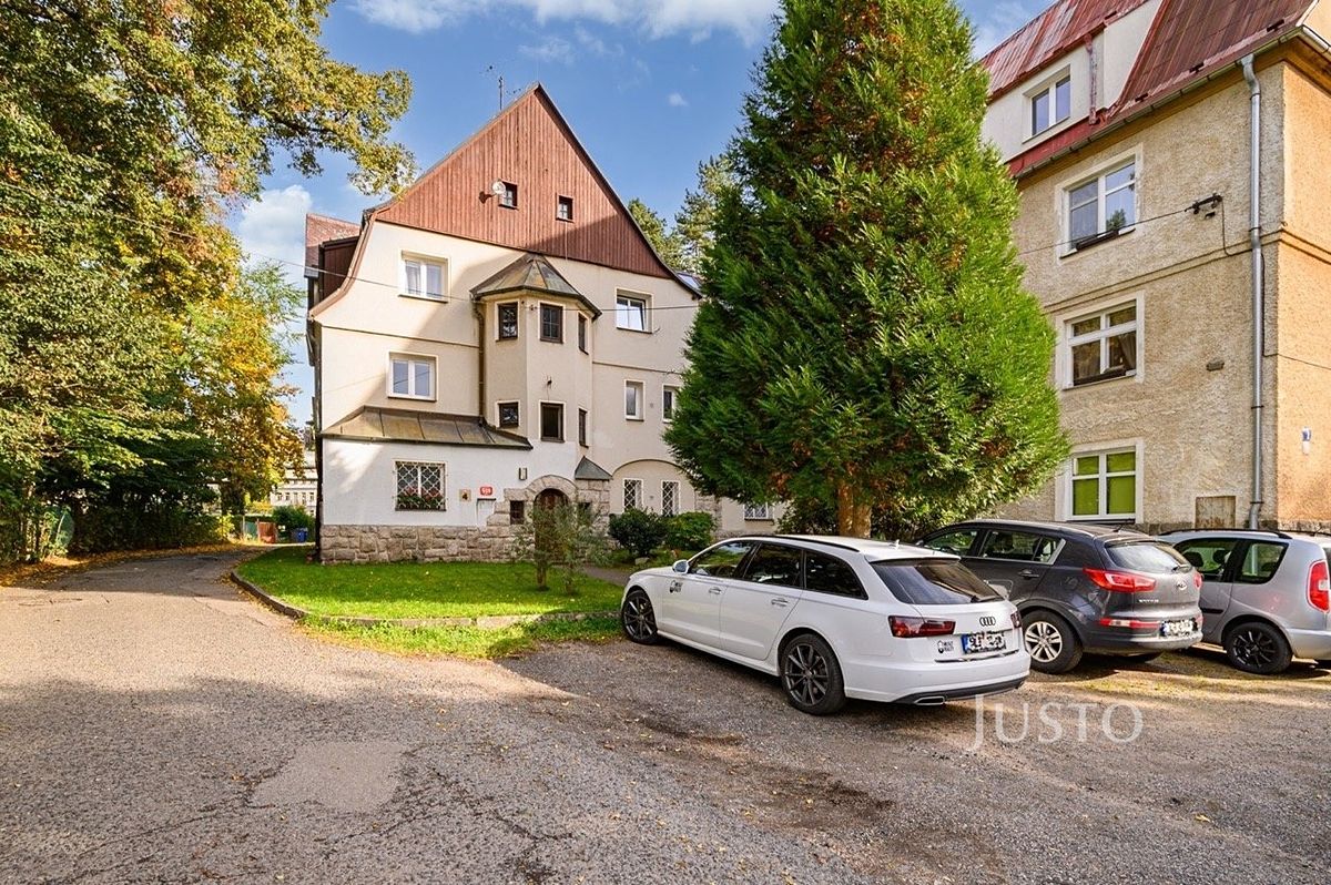 Pronájem bytu 1+1 38 m²