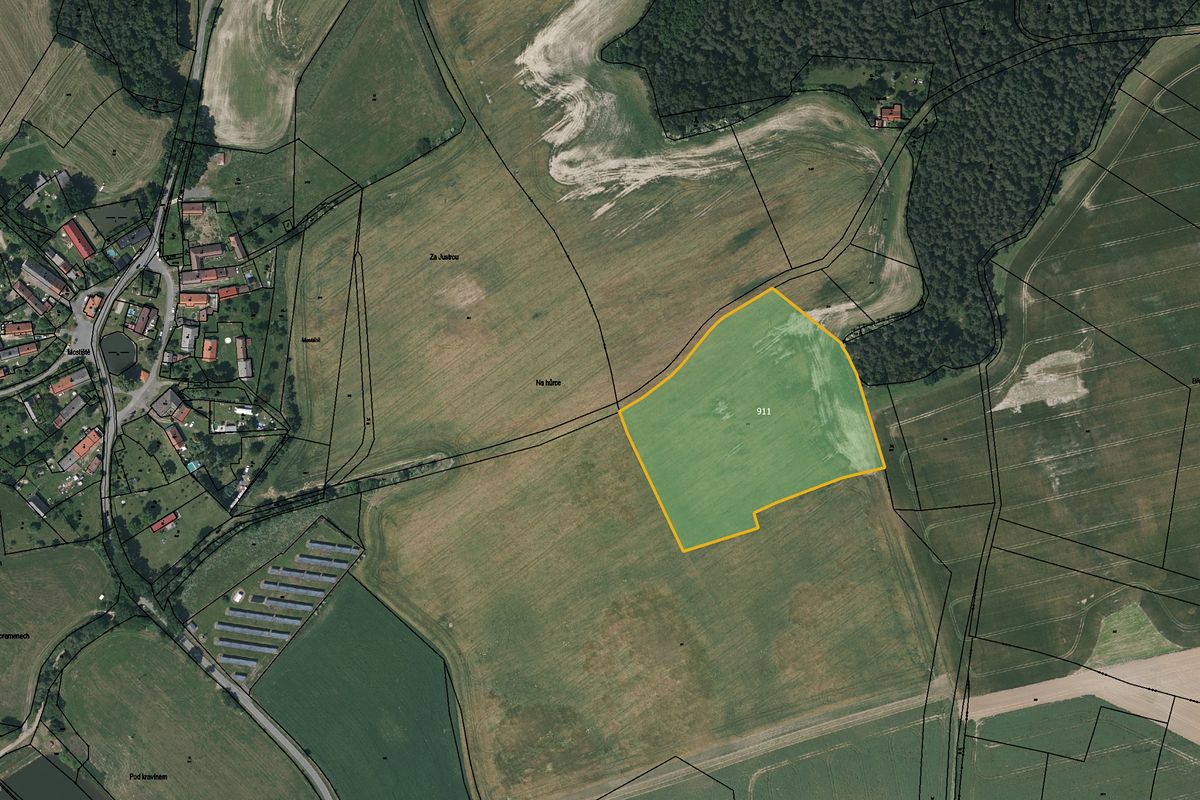 Prodej pole 23085 m², Hlohovice – fotka 1 z 3