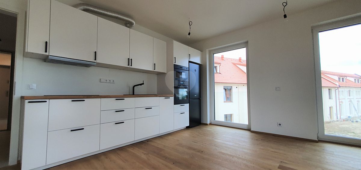 Pronájem bytu 2+kk 47 m², Praha – fotka 1 z 3