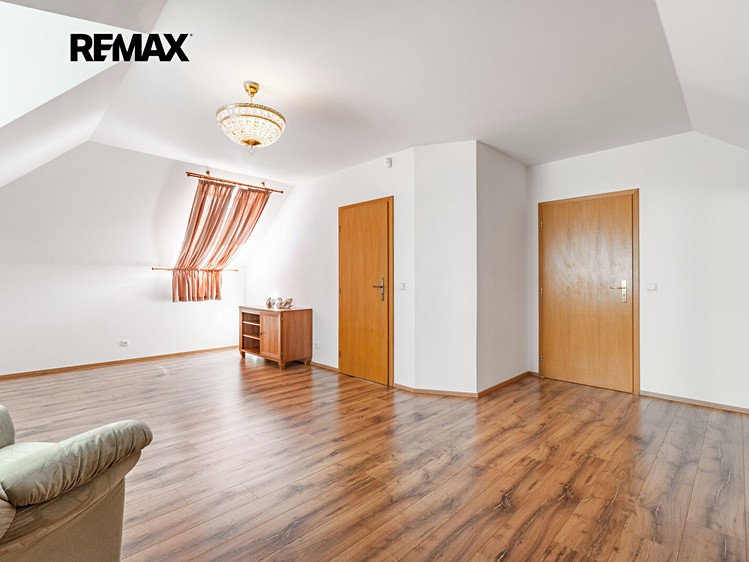 Haus zur Miete, 280 m² (39 von 72)