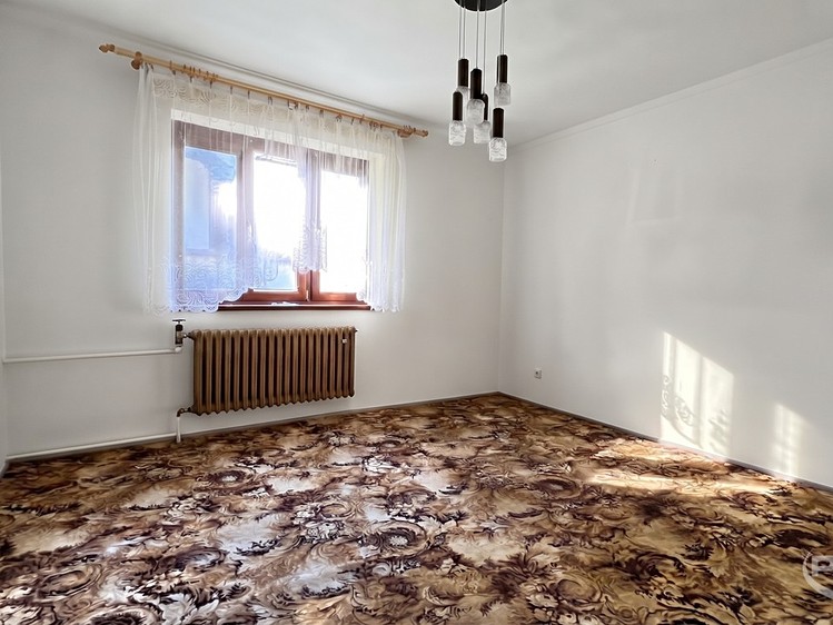 Prodej domu, 230 m² (3 z 13)