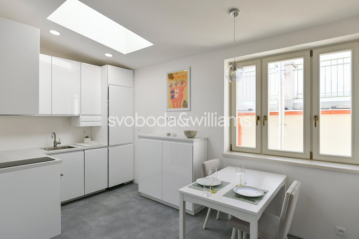 Pronájem bytu 1+kk 31 m², Praha – fotka 1 z 3