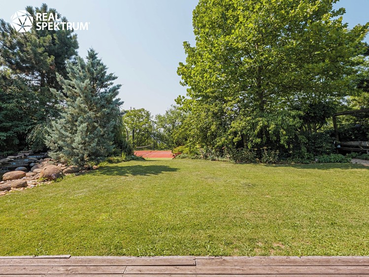 Prodej domu, 245 m² (53 z 62)