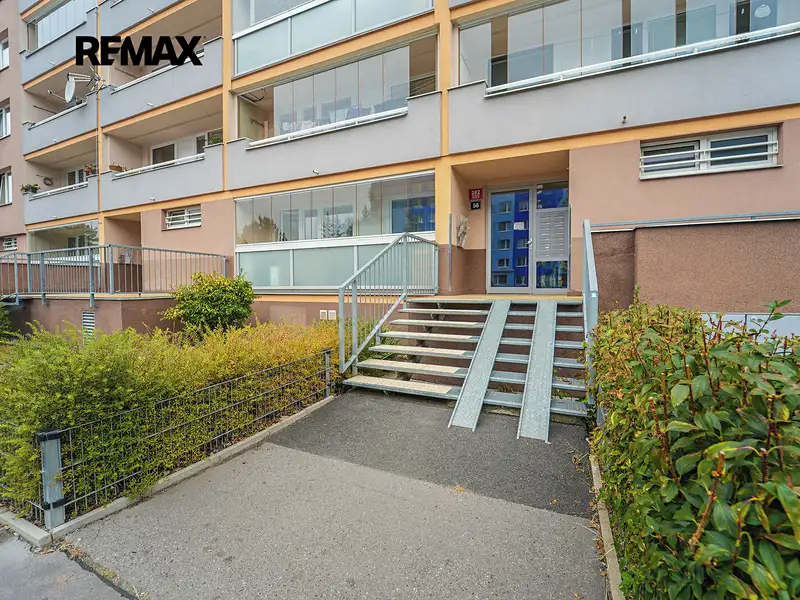 Prodej bytu 3+1 81 m², Praha – náhled fotky 3