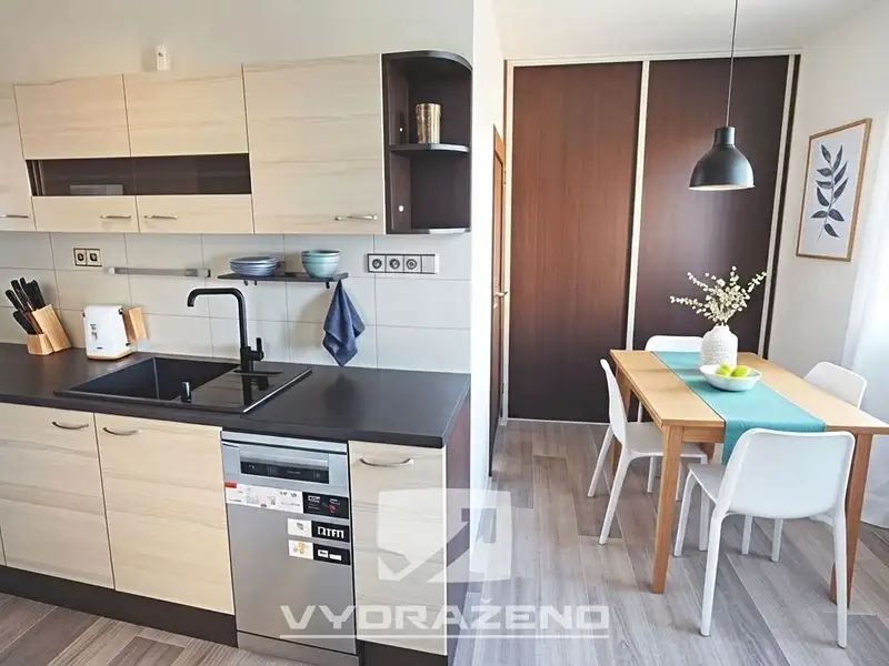 Prodej bytu 3+1 79 m², Vyškov – náhled fotky 2