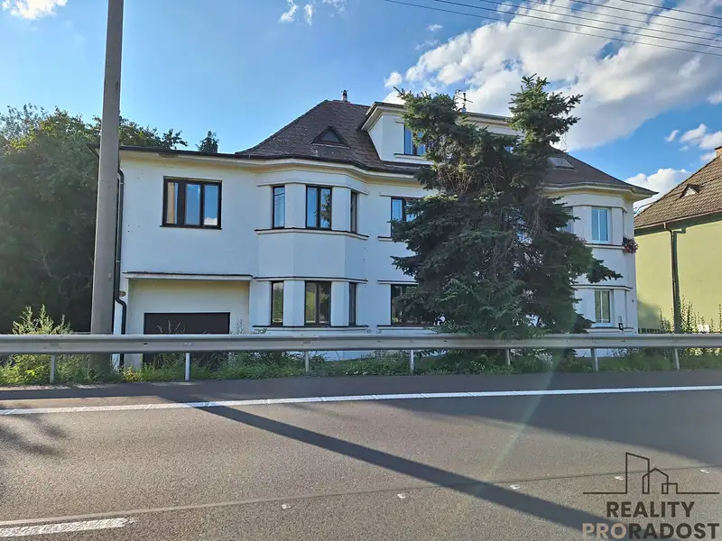 Prodej rodinného domu 190 m², pozemek 505 m², Děčín – náhled fotky 2