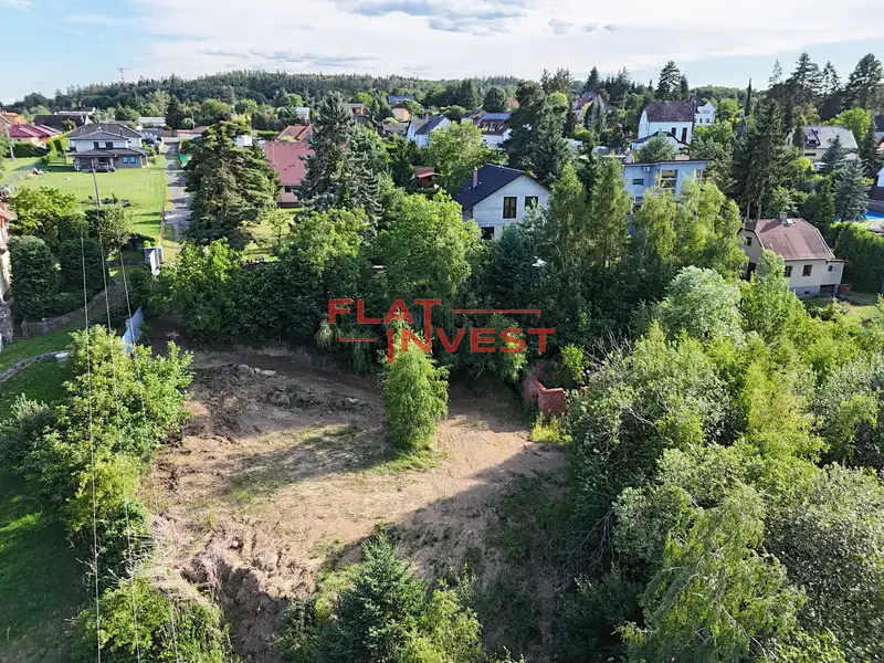 Prodej stavebního pozemku 1678 m², Kamenice – náhled fotky 3