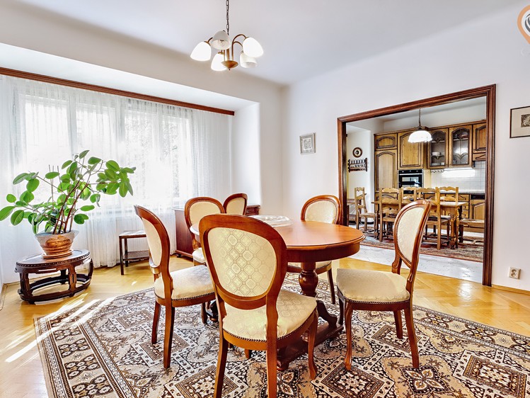 Pronájem bytu 3+1, 92 m² (2 z 14)