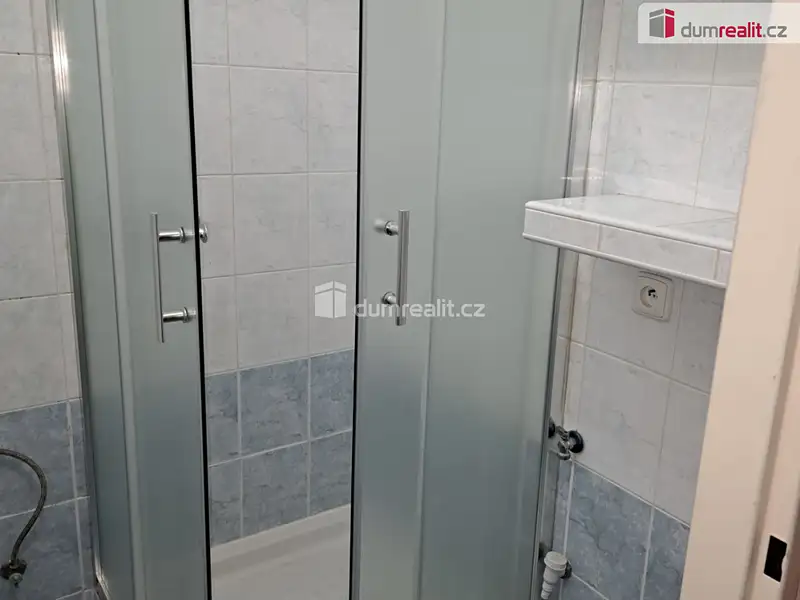 Pronájem bytu atypický 20 m², Praha – náhled fotky 2