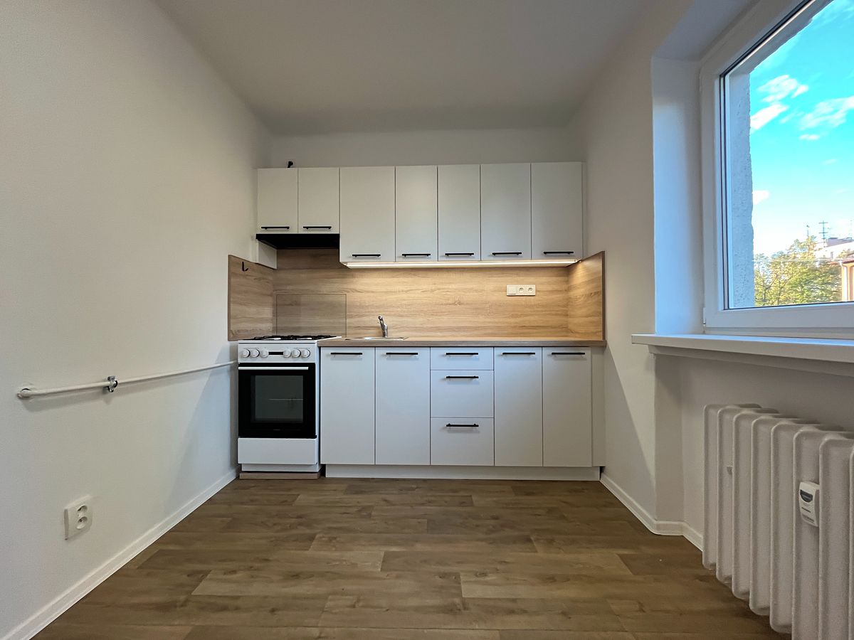 Pronájem bytu 1+1 29 m², Třinec – fotka 1 z 3