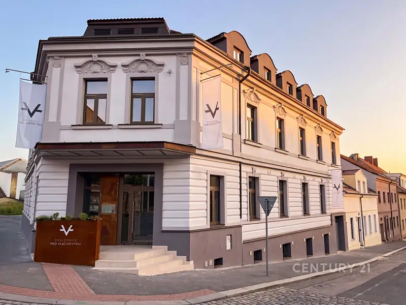 Prodej bytu 1+kk 15 m², Praha – náhled fotky 1