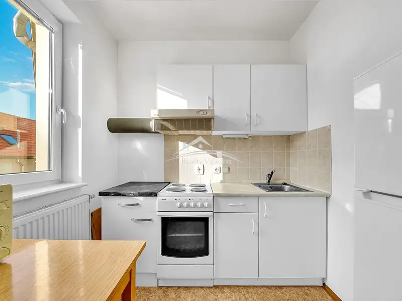 Prodej bytu 1+kk 39 m², Jiřice – náhled fotky 2