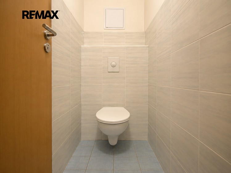 Pronájem bytu 2+kk, 70 m² (12 z 17)