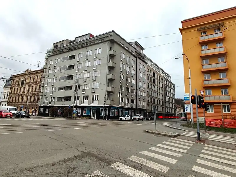Pronájem garážového stání 13 m², Brno – náhled fotky 3