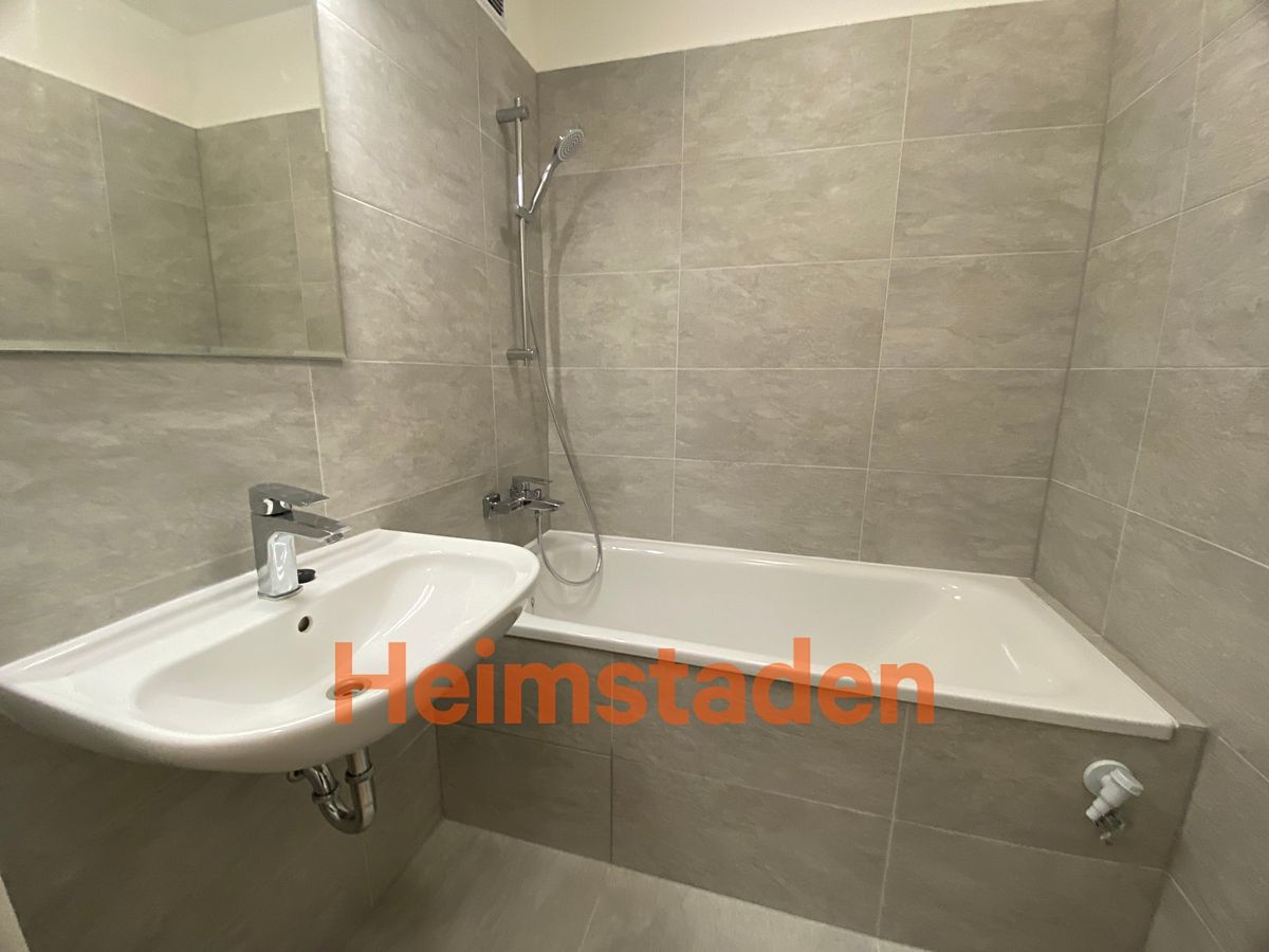Pronájem bytu 2+1 56 m² – fotografie 4