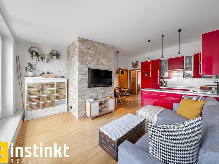 Pronájem bytu 3+kk, 67 m² (1 z 15)