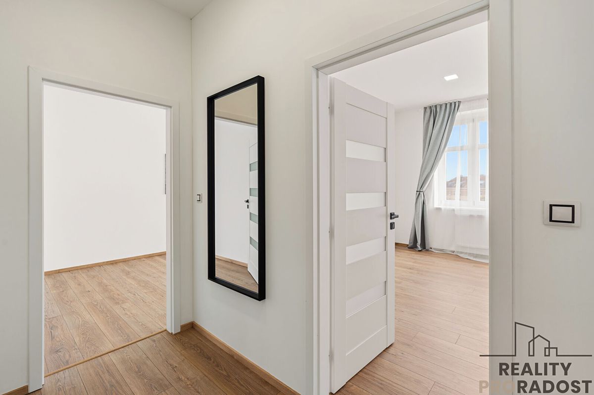 Pronájem bytu 3+1 75 m² – fotografie 4