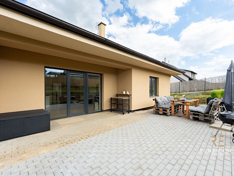 Haus zum Kauf, 107 m² (1 von 45)