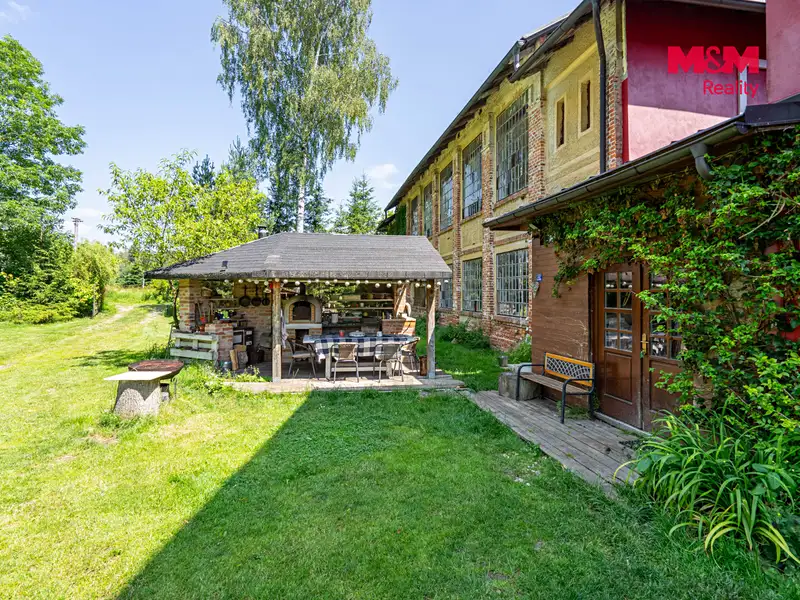 Prodej rodinného domu 440 m², pozemek 16608 m², Bednáreček – náhled fotky 2