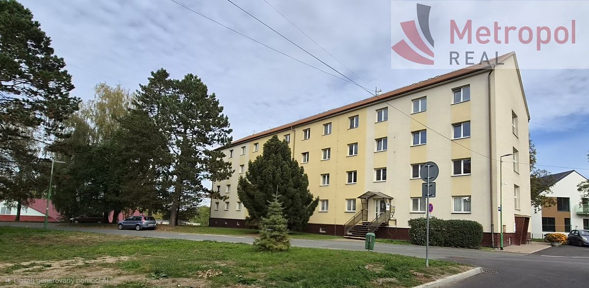 Pronájem bytu 3+1 57 m², Chvaletice – fotka 1 z 3