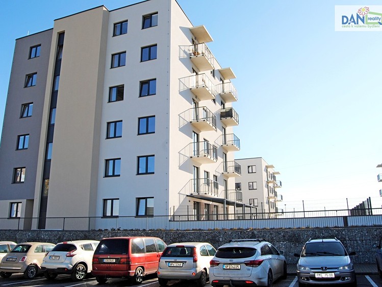 Pronájem bytu 2+kk, 52 m² (17 z 18)