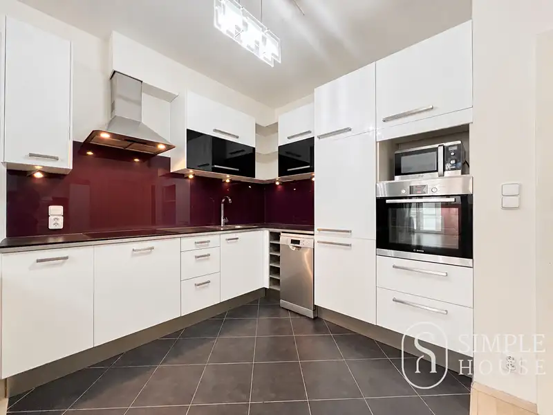 Pronájem bytu 2+kk 63 m², Praha – náhled fotky 2