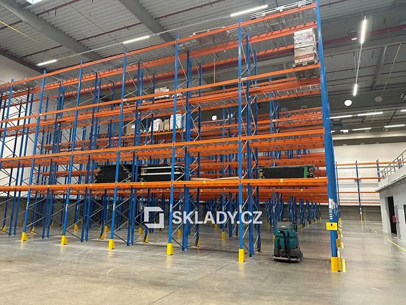 Pronájem skladového prostoru 2010 m², Kozomín – náhled fotky 2