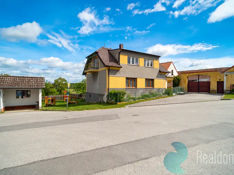 Prodej rodinného domu 180 m², pozemek 336 m², Libníč – náhled fotky 1