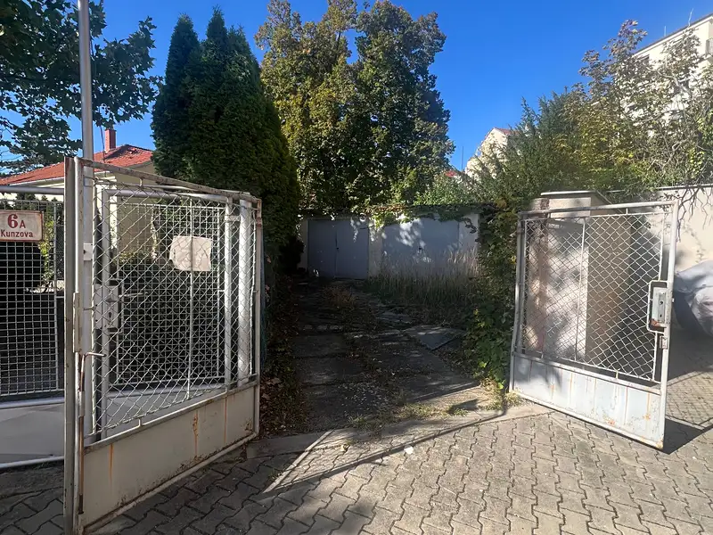 Prodej garáže 15 m², Brno – náhled fotky 2