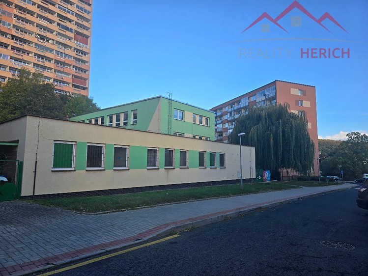 Pronájem bytu 3+1, 67 m² (18 z 21)