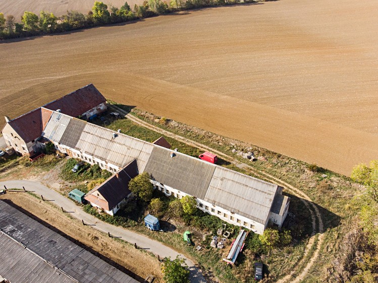 Комерційне приміщення на продаж, 1 422 м² (1 з 16)