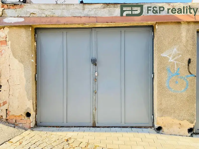Pronájem garáže 16 m², Praha – náhled fotky 3
