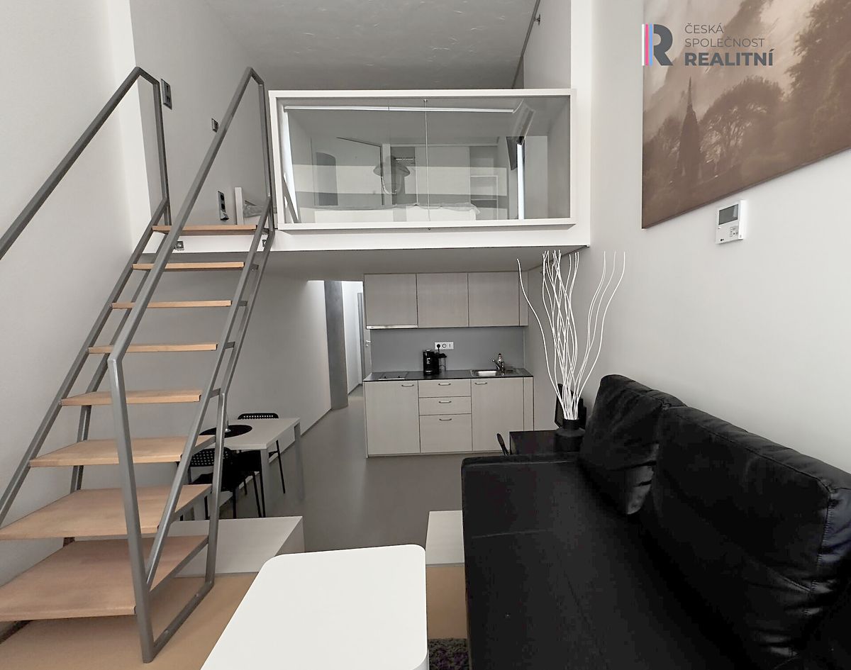 Pronájem bytu 2+kk 41 m² – fotografie 2