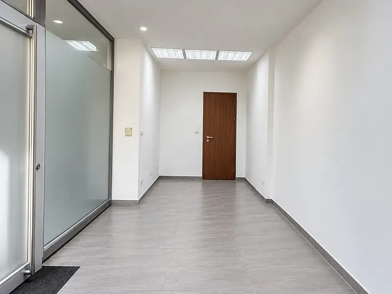 Pronájem kanceláře 19 m², Chrudim – náhled fotky 3