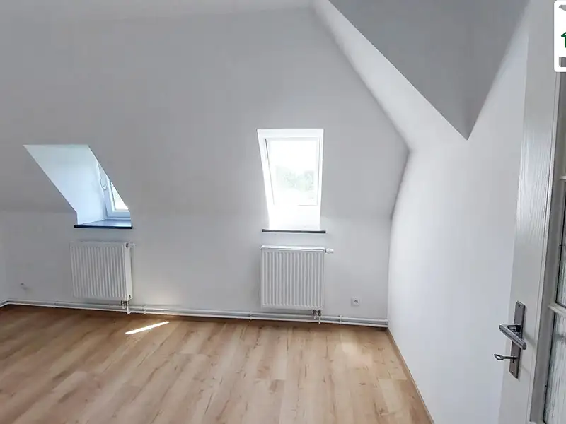 Pronájem bytu 3+1 54 m², Plesná – náhled fotky 2